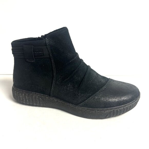 Clarks Women's Caroline Derby Boot Black Size 8 M